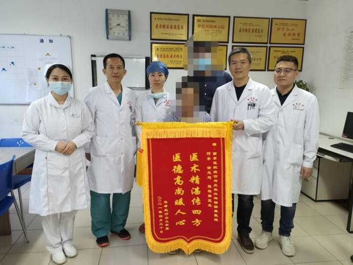 厉害!这家医院为患者切除了40斤的肿块,还保全了体肢