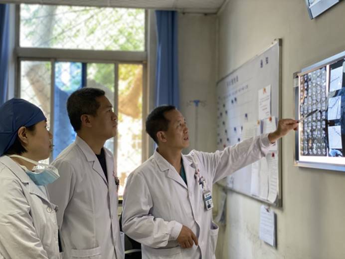 厉害!这家医院为患者切除了40斤的肿块,还保全了体肢