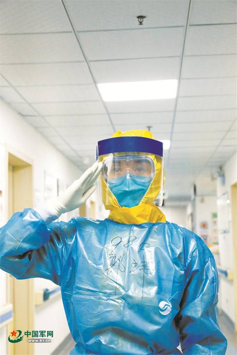 说明: 群像|抗疫一线,那些义无反顾的“逆行者”